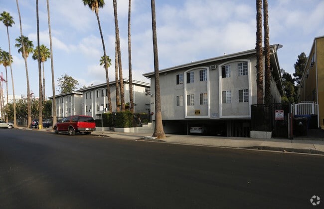 Building Photo - The Carlton Apartments