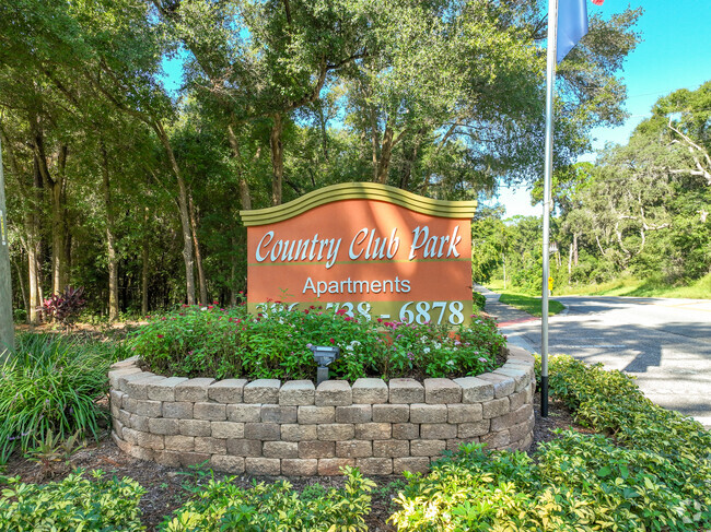 Building Photo - Country Club Rental