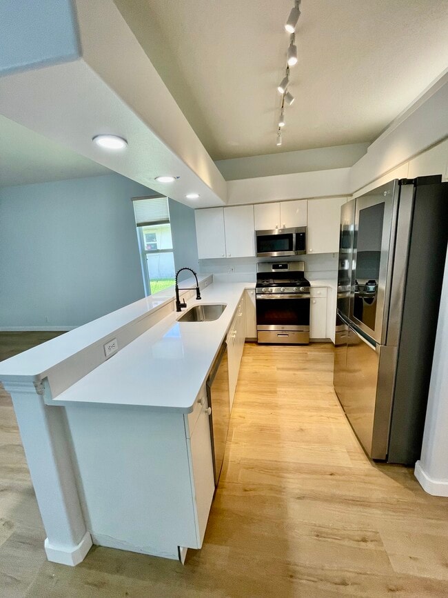 Photo - 7409 Linden Ln