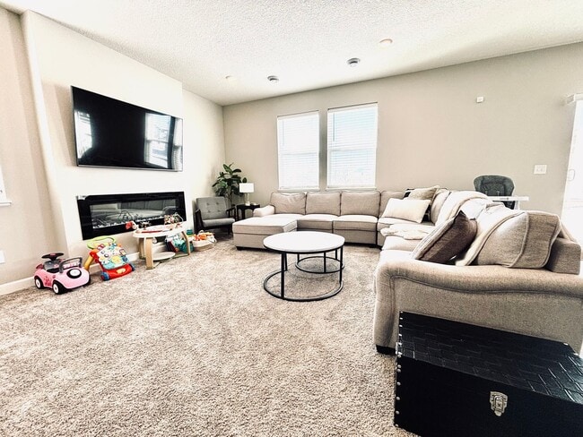 Photo - Beautiful and Spacious 4 Bedroom Home / New Construction!