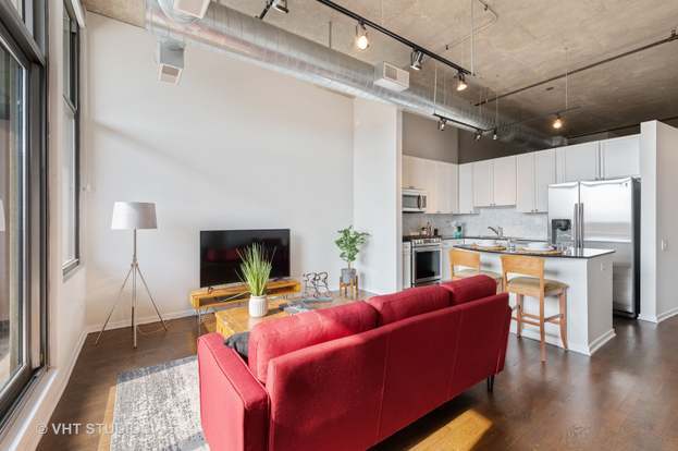 Photo - 900 N Kingsbury St