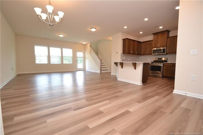 Photo - 1127 Brightskies St