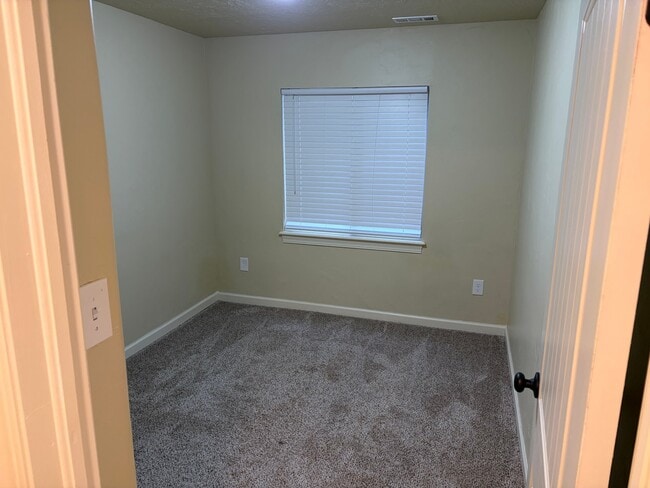 Photo - 14287 Rosaleen Ln Unidad Apartment