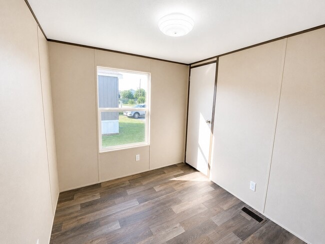 Photo - 2601 Leary Ln