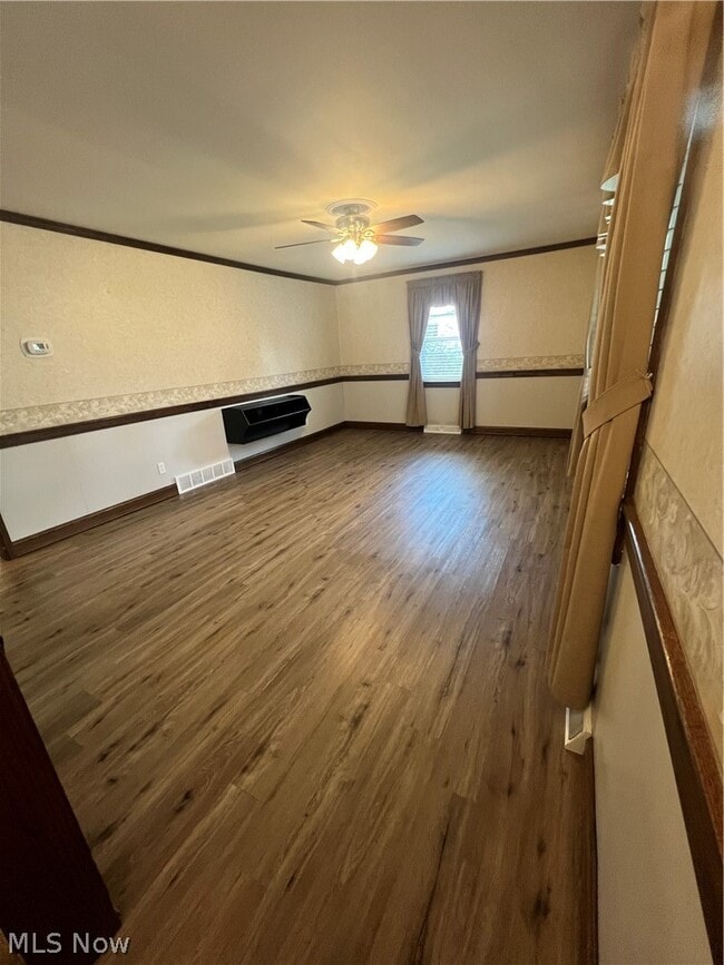 Photo - 1945 Chatam St