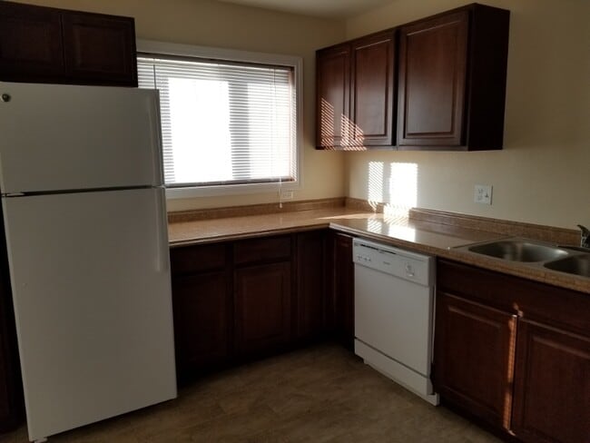 Photo - 419 1st Ave W