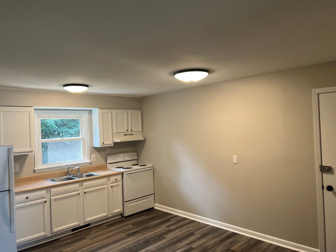 Photo - 595 Magie Ave (Fairfield, OH)