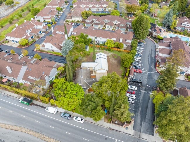 Photo - 395 E Dunne Ave