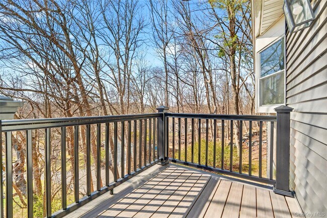 Photo - 11 Colonel Glenn Dr