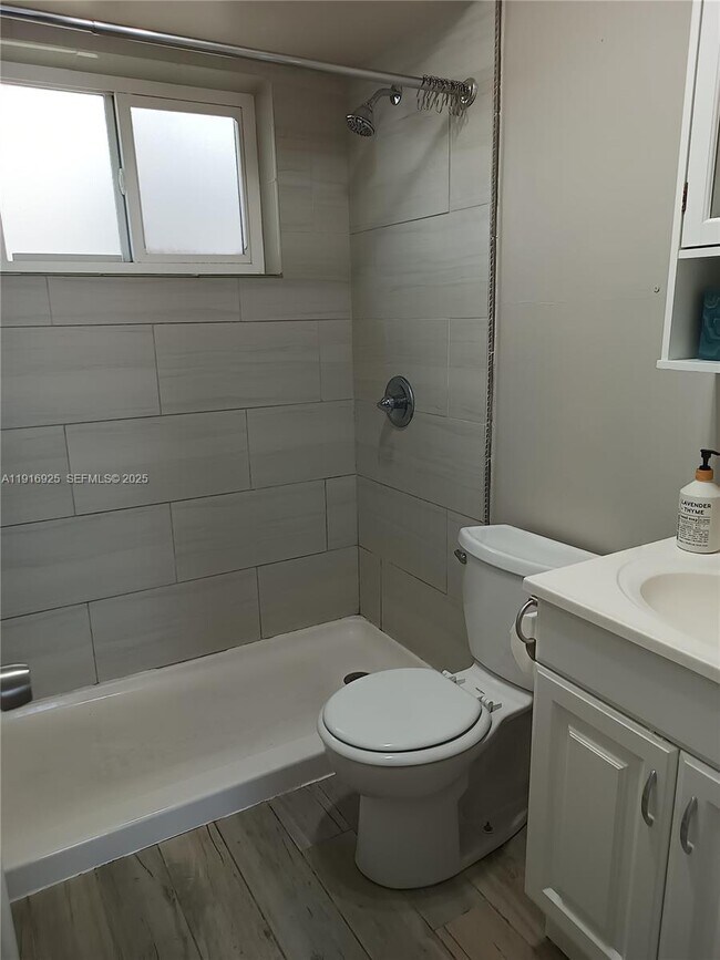 Photo - 1818 Fillmore St Unit front