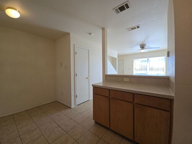 Photo - COMING SOON! Unidad 4507 Mattie Drive - C