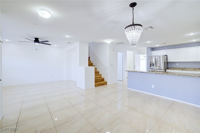 Photo - 2120 Waterlily View St