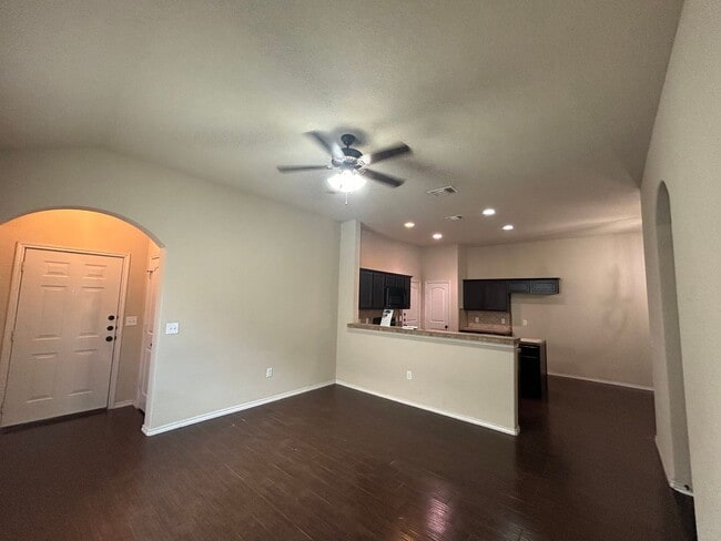 Photo - 3/2/2  in Creekside Crossing / Fenced in Yard / Wings to Hide Trash Cans / Interior Washer & Drye...