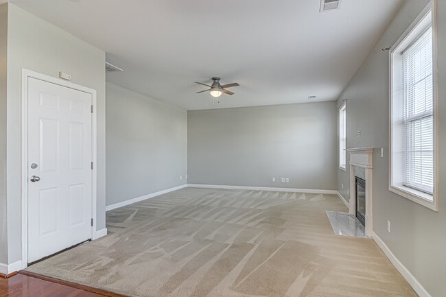 Photo - 4612 Dry Creek Ct