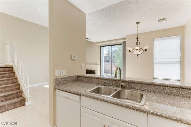 Photo - 5037 Souza Dr