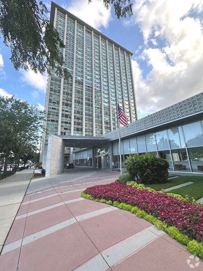 Building Photo - 3600 N Lake Shore Dr Unit 2522 Rental