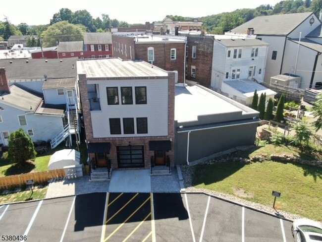 Photo - 42 W Main St Unit B