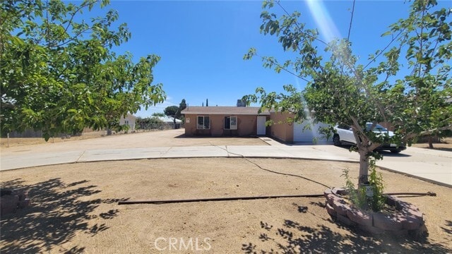 Building Photo - 10799 Redwood Ave