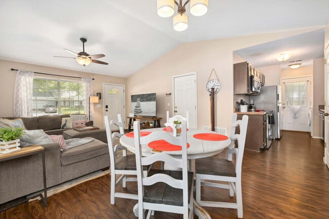 Photo - 3191 W Oakfield St Unidad ID1229426P