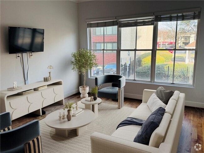 Building Photo - 384 Ralph McGill Blvd NE Unit 121 Rental