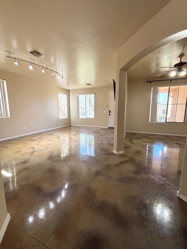 Photo - Single Level Gilbert Home