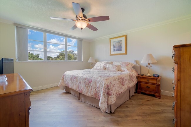 Photo - 820 S Hollybrook Dr Unit 209