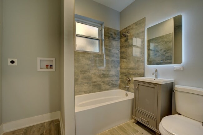 Photo - 7331 S Dante Ave Unit 2