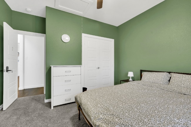 Photo - 2113 Paxton Way