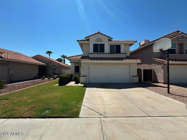 Building Photo - 4053 E Woodland Dr