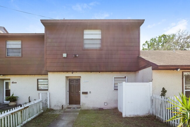 Building Photo - 7656 Arble Dr