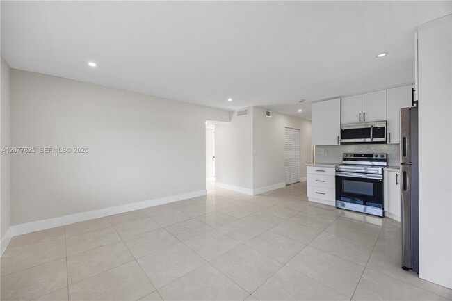 5420 Hollywood Blvd Unit 209