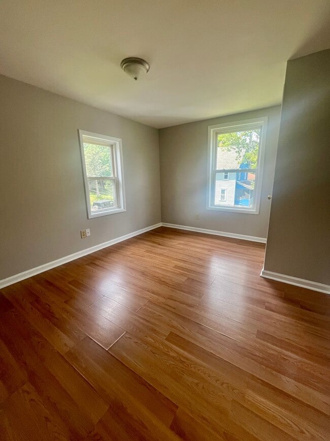Photo - 1104 4th St SW Unit 2 - UP