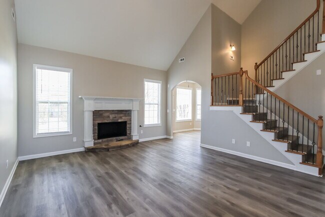 Photo - 9105 Alden Dr