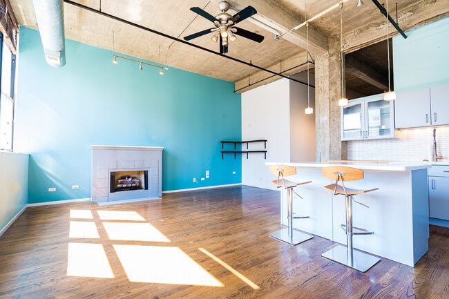 Photo - 843 W Adams St Unit 406