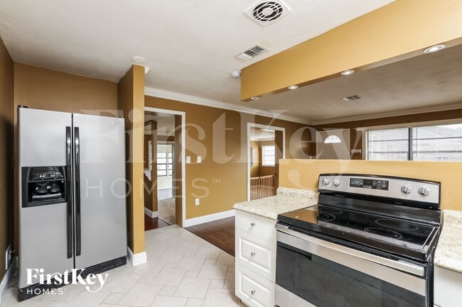 Photo - 1228 Helen St