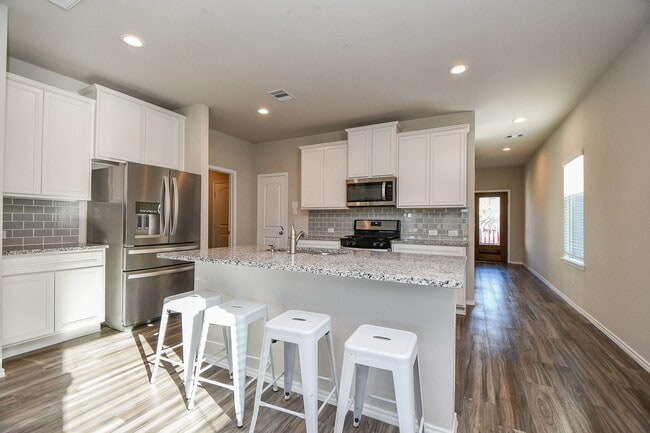 Building Photo - 16868 Pink Wintergreen Dr