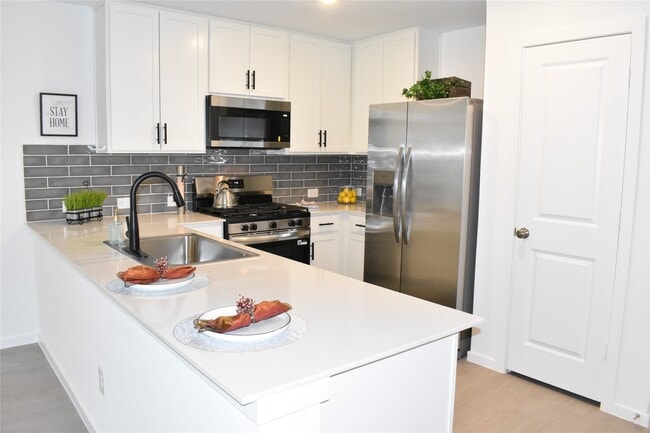 Building Photo - 482 Southern Magnolia Wy