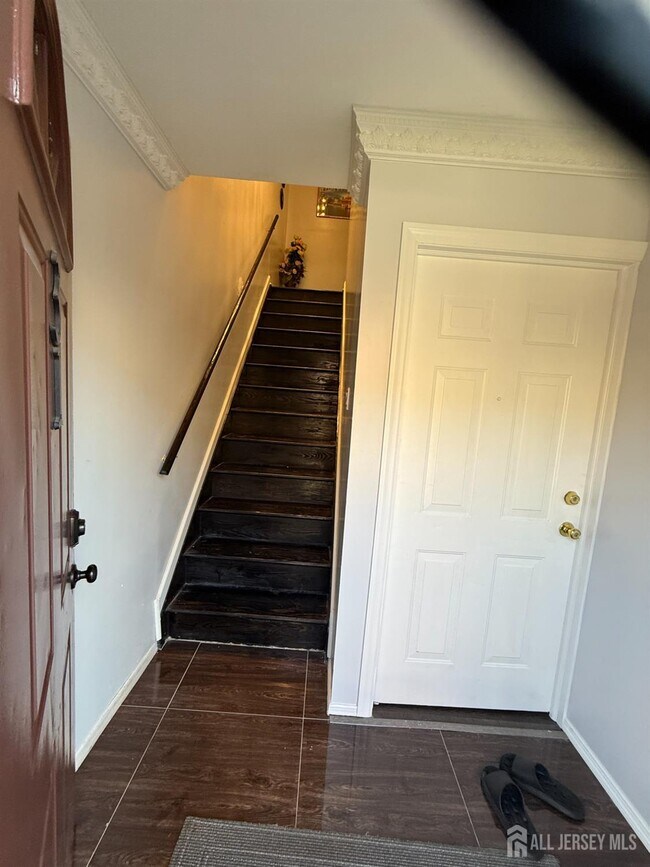 Photo - 31 Beverly St Unit 2nd f