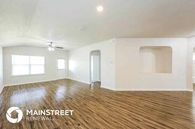 Photo - 823 Red Crossbill