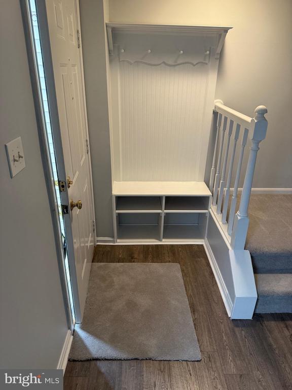 Photo - 8625 Point of Woods Dr