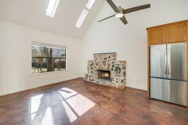 Photo - 302 Lago Verde Rd