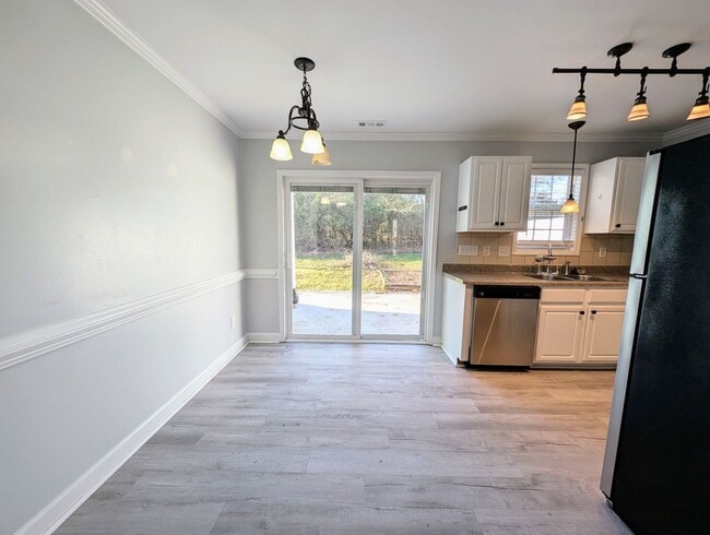 Photo - 3 Bedroom Near Downtown Youngsville!