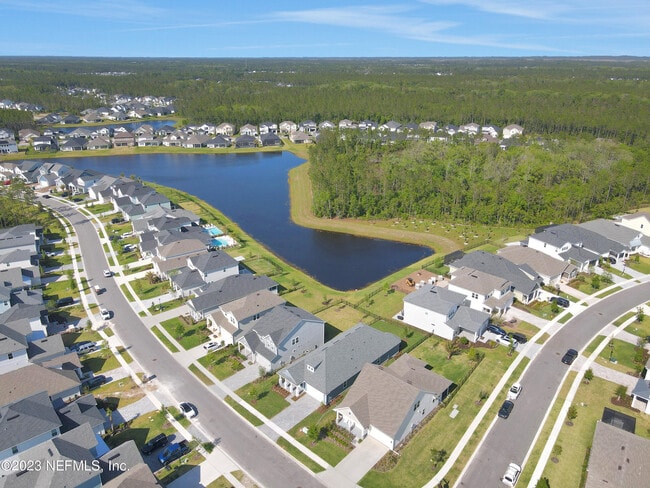 Photo - 265 Settler's Landing Dr