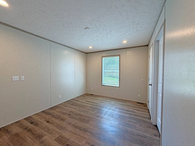 Photo - 781 W Walcott Rd