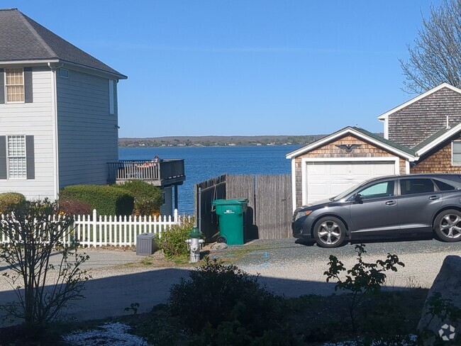 Building Photo - 36 Bayside Ave Unit Xavier Rental
