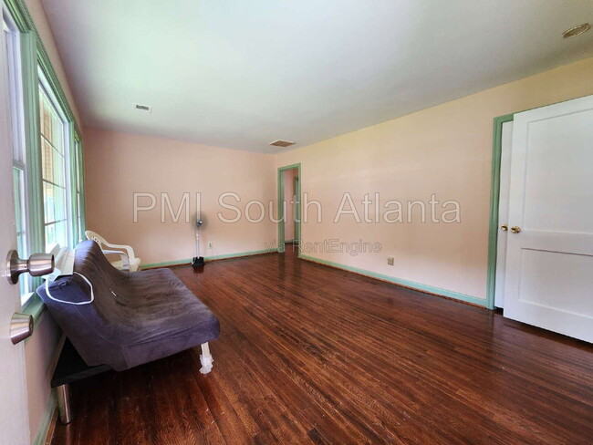 Photo - 2480 Spring Garden Dr SW