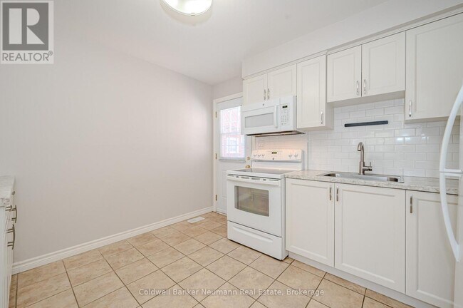 Photo - 144 Princeton Dr