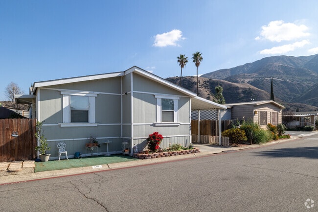 Photo - Green River Village Apartments
