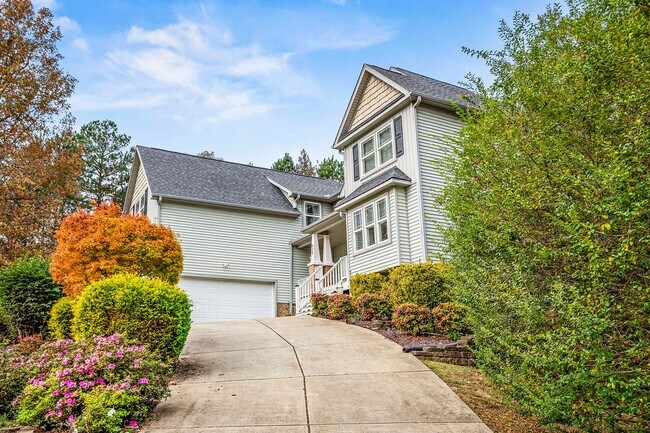 Photo - AVAILABLE FOR MOVE-IN AUGUST 10, 2026-BEAUTIFUL HOME ON A HILL! FIRST FLOOR MASTERBEDROOM!