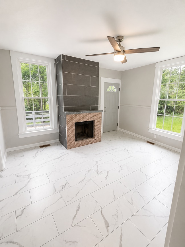 Photo - 707 Woodland Ave